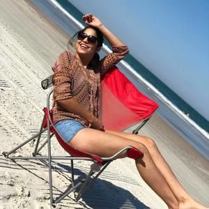 Meet your Posher, Evelin